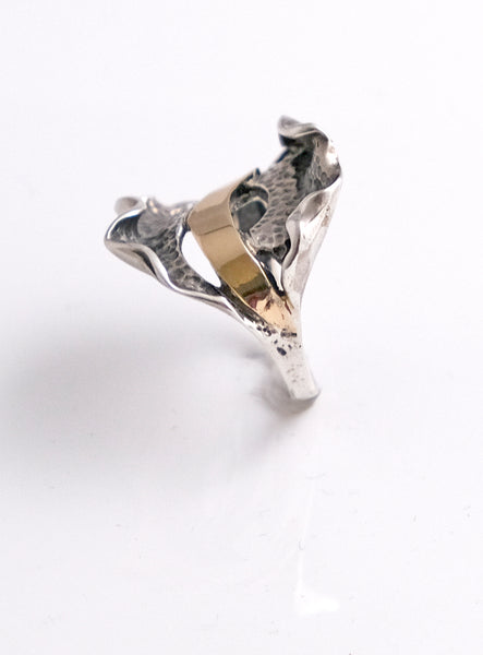 Gold Ribbon Carved Ring